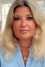 Elena Goldberg Photo